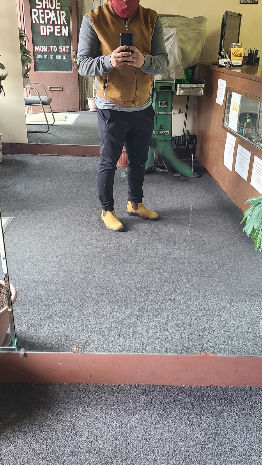 Inside Fruitvale Shoe Repair